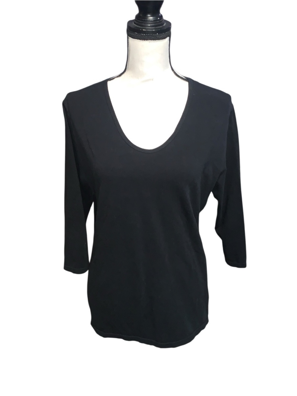 Heirloom Black Scoop Neck V-neck 3/4 Sleeve Shirt Stretchy Casual Cotton